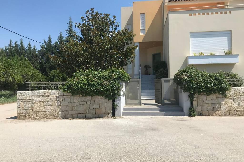 Aretis St Apartment نافبليو المظهر الخارجي الصورة